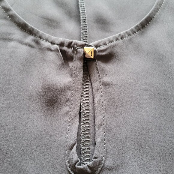 Sleeveless Charcoal Grey Blouse - Picture 3 of 4